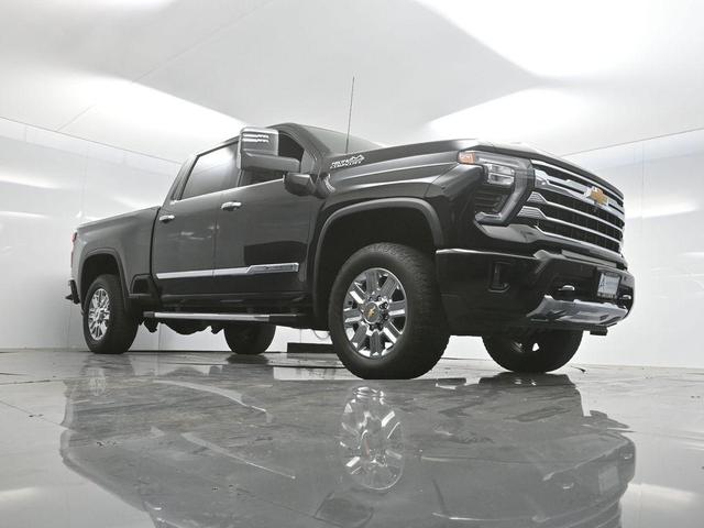 Photo of 2024 Black Chevrolet Silverado 2500