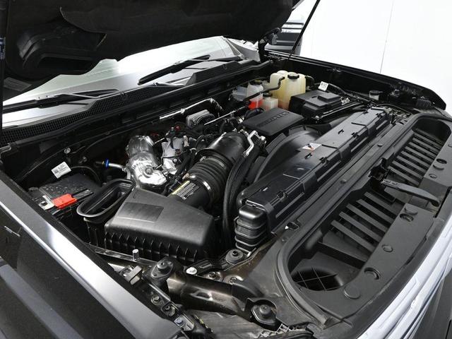 Photo of 2024 Black Chevrolet Silverado 2500