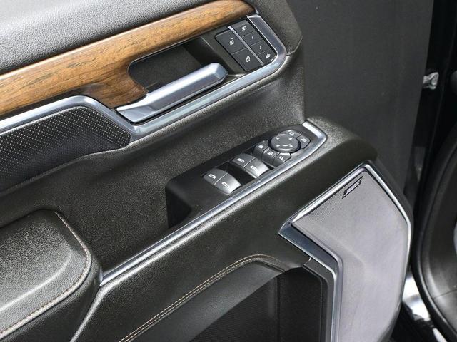 Photo of 2024 Black Chevrolet Silverado 2500