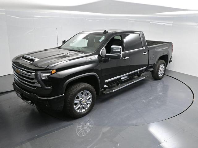 Photo of 2024 Black Chevrolet Silverado 2500