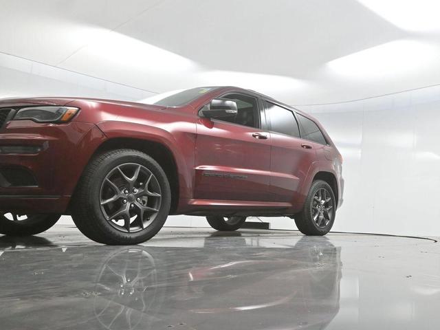 Photo of 2020 Velvet Red Pearlcoat Jeep Grand Cherokee