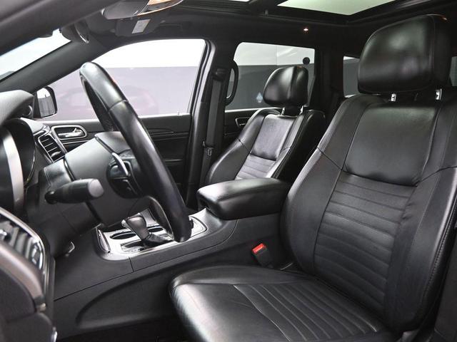 Photo of 2020 Velvet Red Pearlcoat Jeep Grand Cherokee