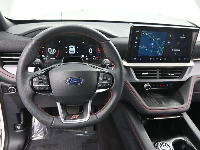 Photo of 2025 White Metallic Ford Explorer