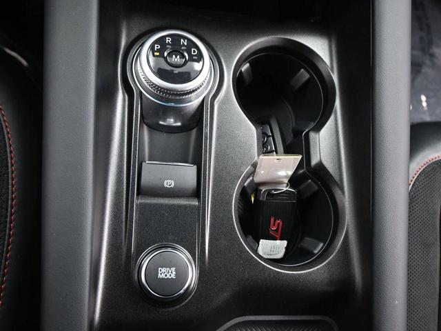 Photo of 2025 White Metallic Ford Explorer