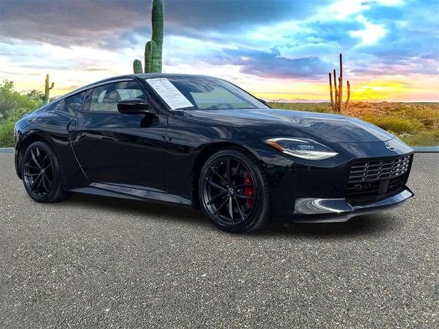 Photo of 2025 Black Diamond Pearl Nissan Z