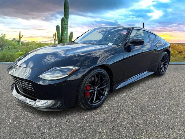 Photo of 2025 Black Diamond Pearl Nissan Z