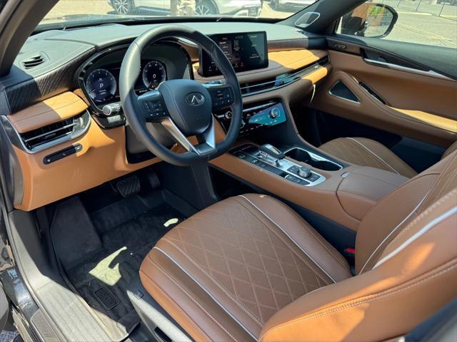 Photo of 2025 Mineral Black INFINITI QX60