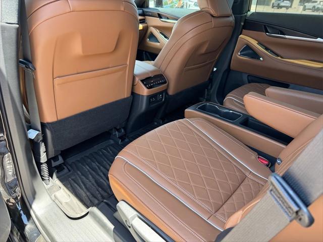 Photo of 2025 Mineral Black INFINITI QX60