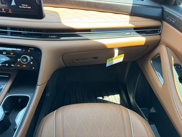 Photo of 2025 Mineral Black INFINITI QX60