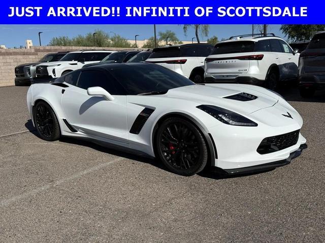 Photo of 2016 Arctic White Chevrolet Corvette