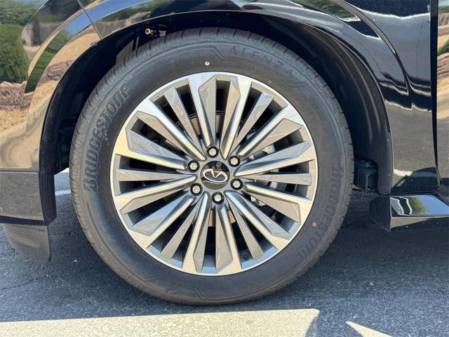 Photo of 2025 Black Obsidian INFINITI QX80
