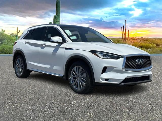 Photo of 2025 Radiant White INFINITI QX50