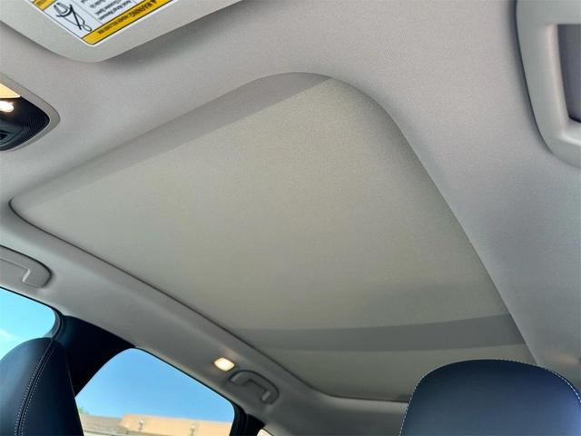 Photo of 2025 Radiant White INFINITI QX50