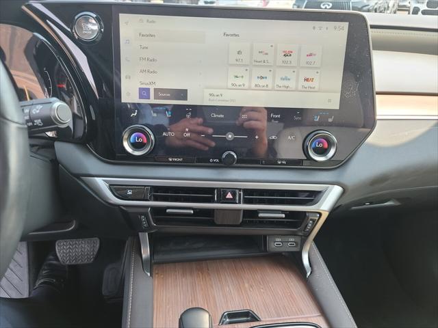 Photo of 2023 Iridium Lexus RX 350