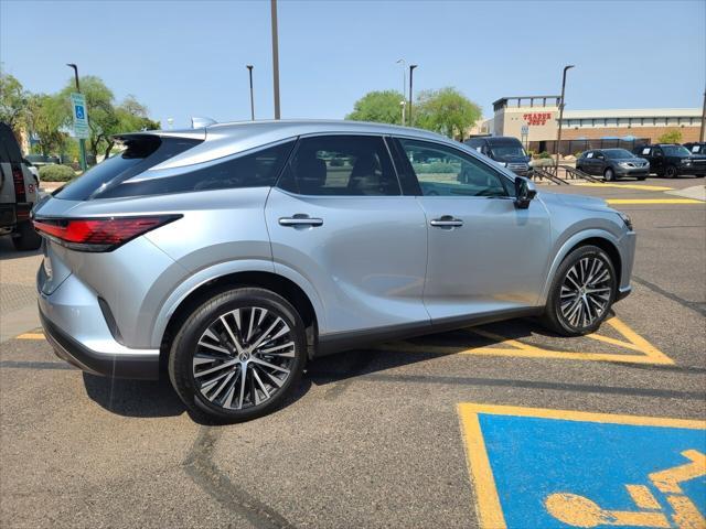 Photo of 2023 Iridium Lexus RX 350