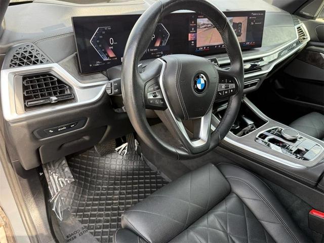 Photo of 2024 Gray BMW X5