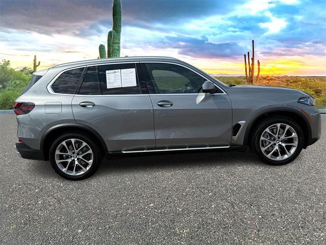 Photo of 2024 Gray BMW X5