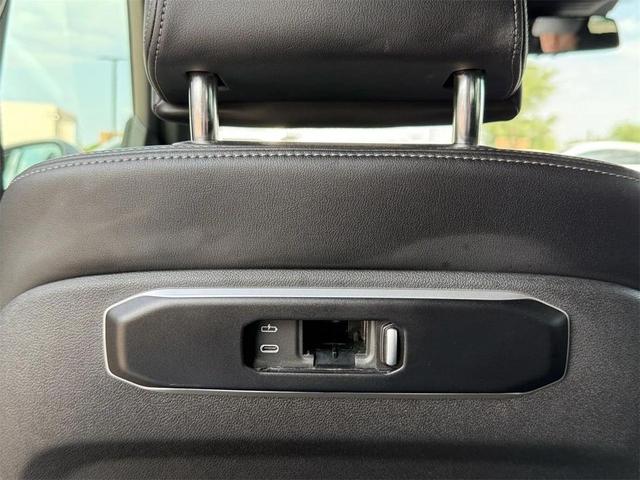 Photo of 2024 Gray BMW X5