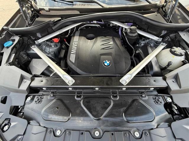 Photo of 2024 Gray BMW X5
