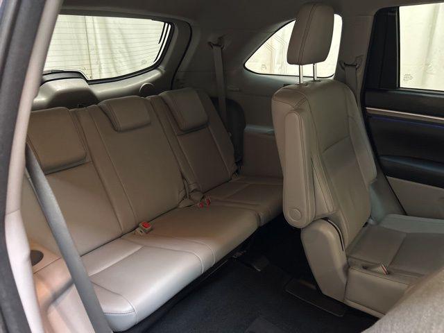 Photo of 2017 Celestial Silver Metallic Toyota Highlander