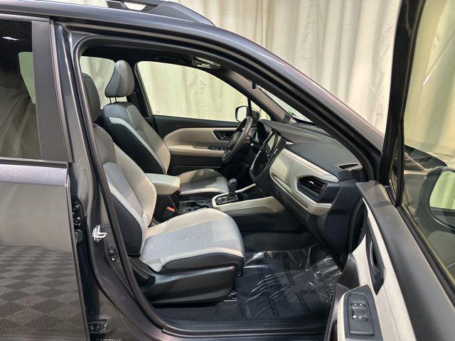 Photo of 2025 Magnetite Gray Metallic Subaru Forester