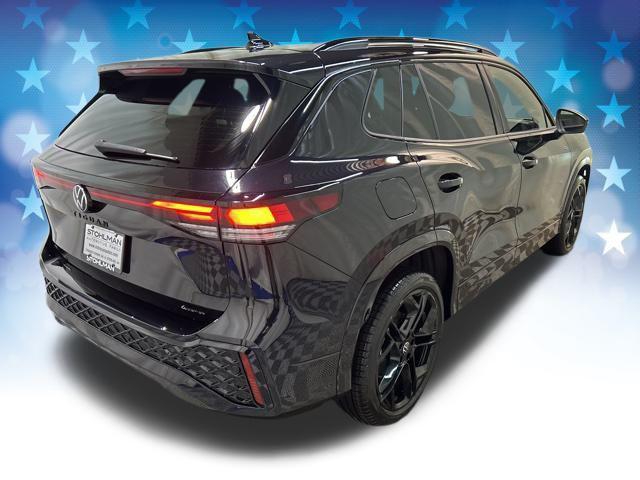 Photo of 2025 Deep Black Pearl Volkswagen Tiguan