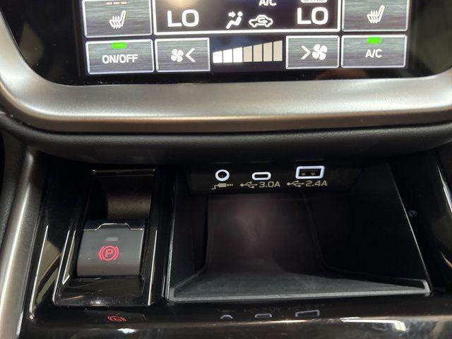 Photo of 2025 Crystal Black Silica Subaru Outback