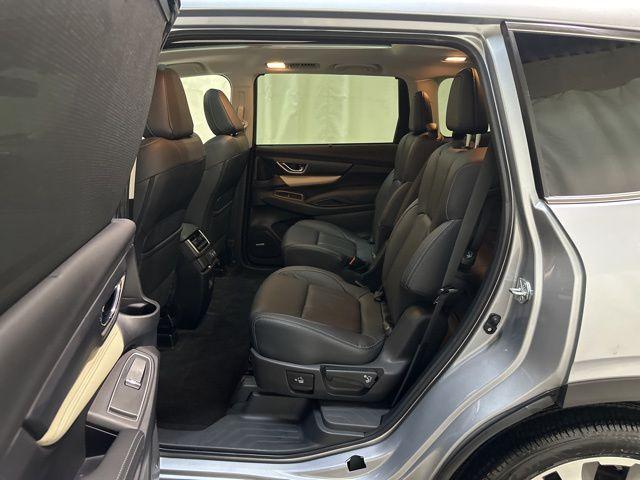 Photo of 2022 Ice Silver Metallic Subaru Ascent