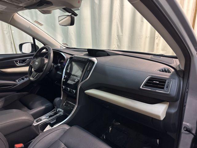 Photo of 2022 Ice Silver Metallic Subaru Ascent