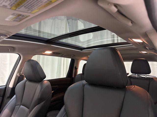 Photo of 2022 Ice Silver Metallic Subaru Ascent