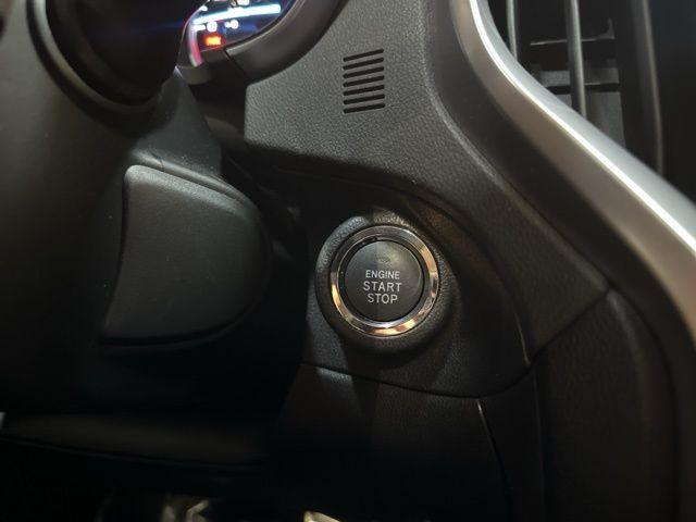 Photo of 2022 Ice Silver Metallic Subaru Ascent