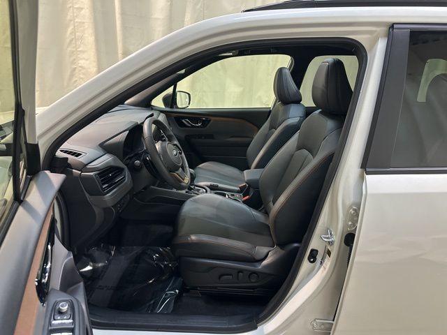 Photo of 2025 Crystal White Pearl Subaru Forester