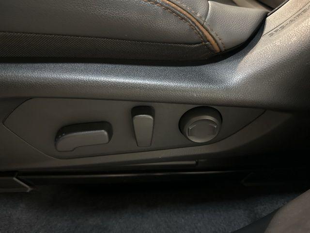 Photo of 2025 Crystal White Pearl Subaru Forester