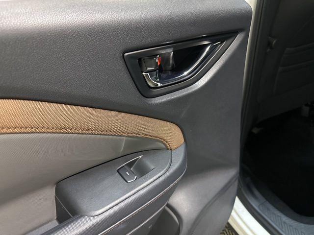 Photo of 2025 Crystal White Pearl Subaru Forester