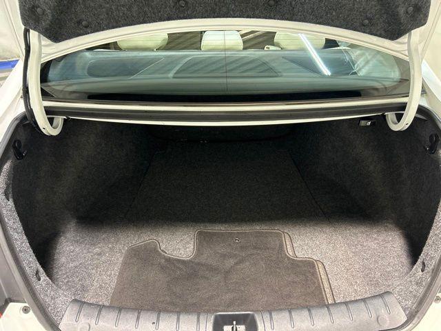 Photo of 2015 White Orchid Pearl Honda Accord