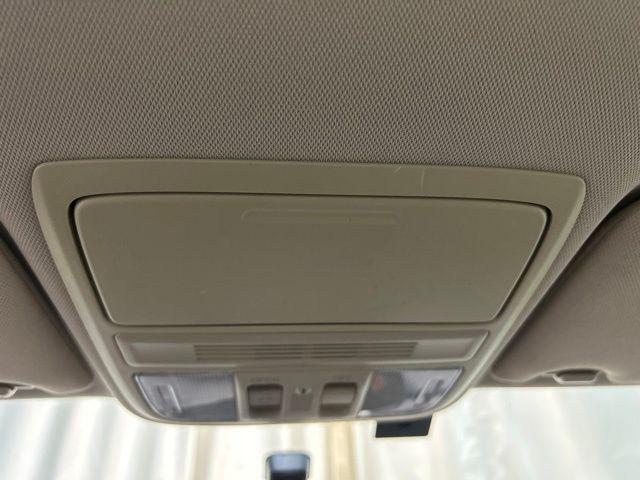 Photo of 2015 White Orchid Pearl Honda Accord