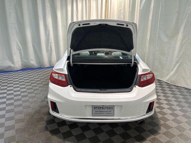Photo of 2015 White Orchid Pearl Honda Accord