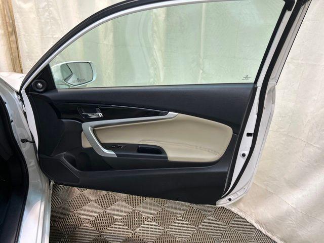 Photo of 2015 White Orchid Pearl Honda Accord