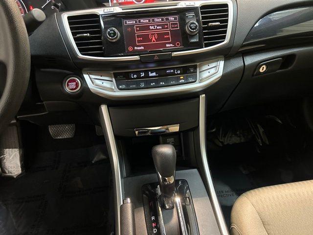 Photo of 2015 White Orchid Pearl Honda Accord