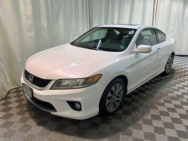 Photo of 2015 White Orchid Pearl Honda Accord