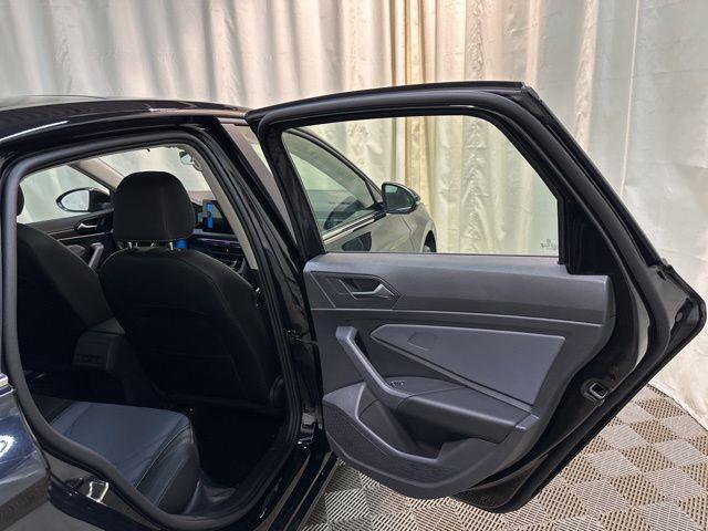 Photo of 2026 Deep Black Pearl Effect Volkswagen Jetta