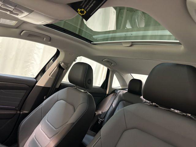 Photo of 2026 Deep Black Pearl Effect Volkswagen Jetta