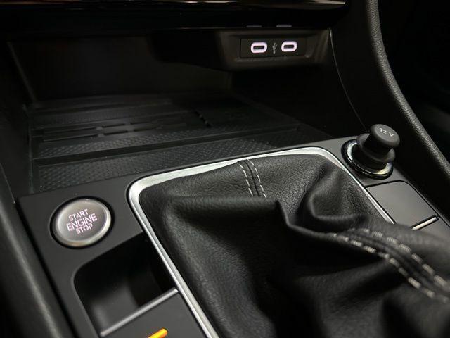 Photo of 2026 Deep Black Pearl Effect Volkswagen Jetta
