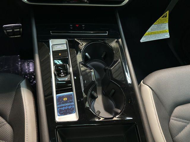 Photo of 2026 Opal White Pearl Volkswagen Atlas