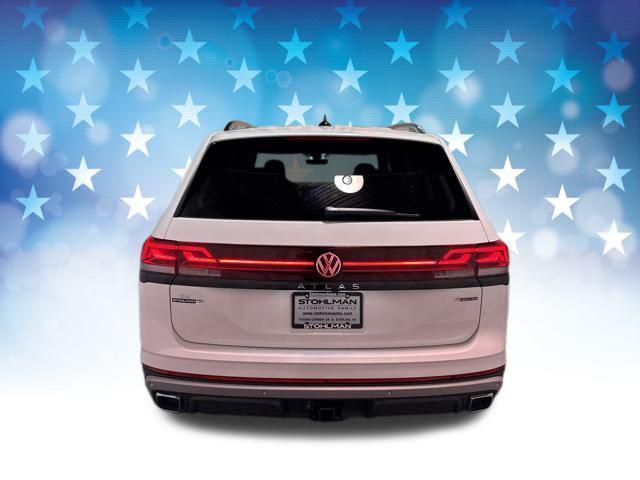 Photo of 2025 Pure White Volkswagen Atlas