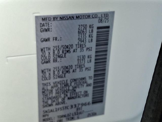 Photo of 2026 Radiant White INFINITI QX60