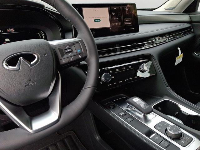 Photo of 2026 Radiant White INFINITI QX60