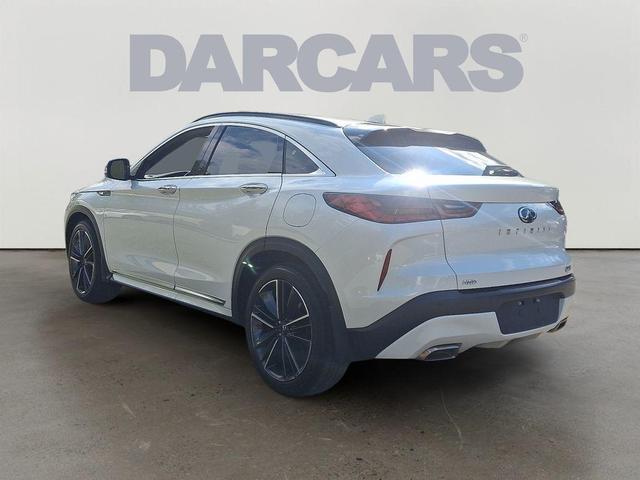 Photo of 2022 Majestic White INFINITI QX55