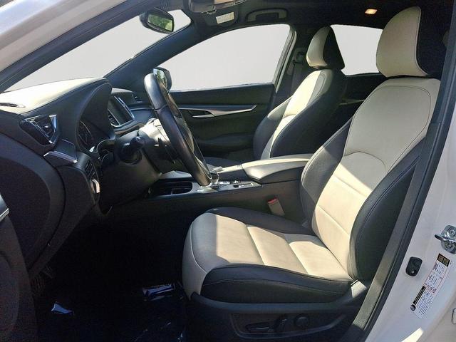 Photo of 2022 Majestic White INFINITI QX55