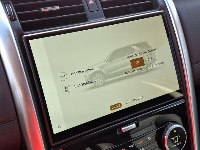 Photo of 2024 Fuji White Land Rover Discovery